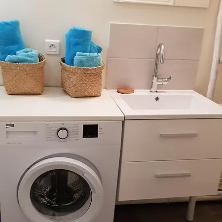 2 Pieces Centre Marais Apartament *
